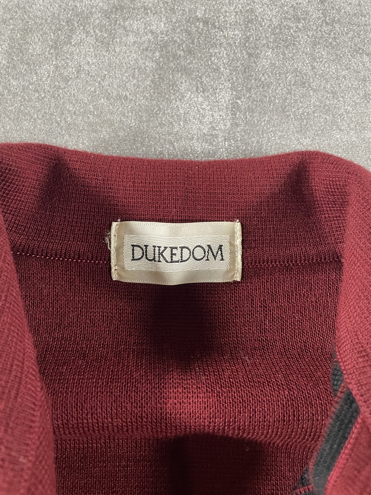 DUKEDOM 日本製 ニットカーディガン バーガンディ×ブラック ボウリング型 メンズ 4