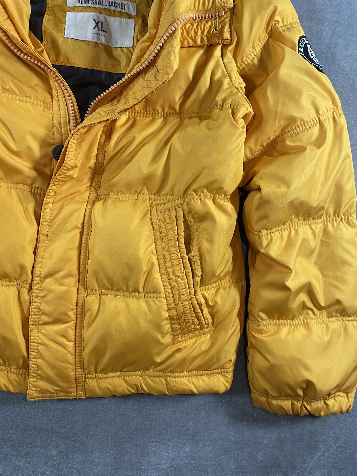 Abercrombie & Fitch KEMPSHALL ダウンジャケット マスタードイエロー XL メンズ