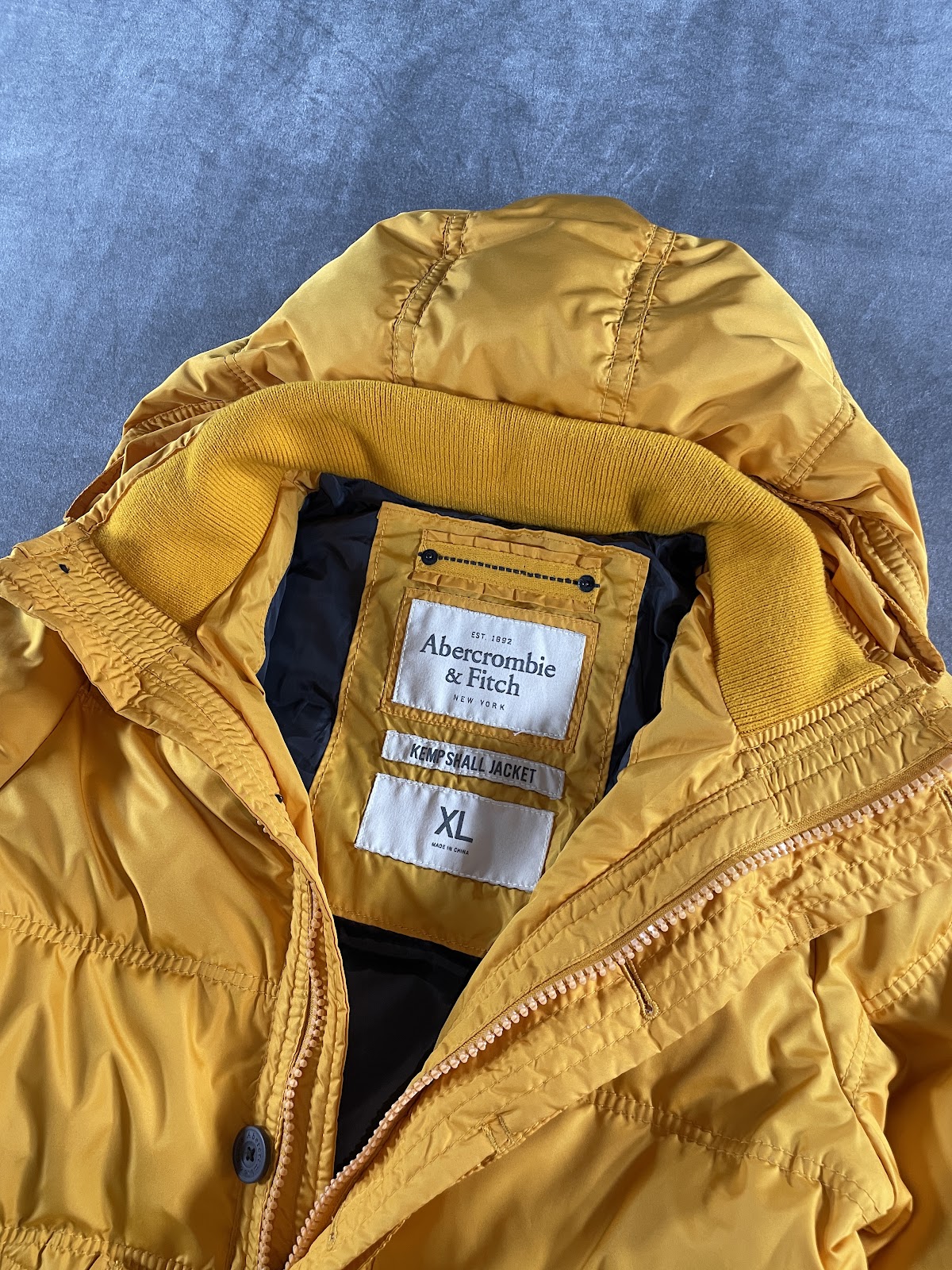 Abercrombie & Fitch KEMPSHALL ダウンジャケット マスタードイエロー XL メンズ
